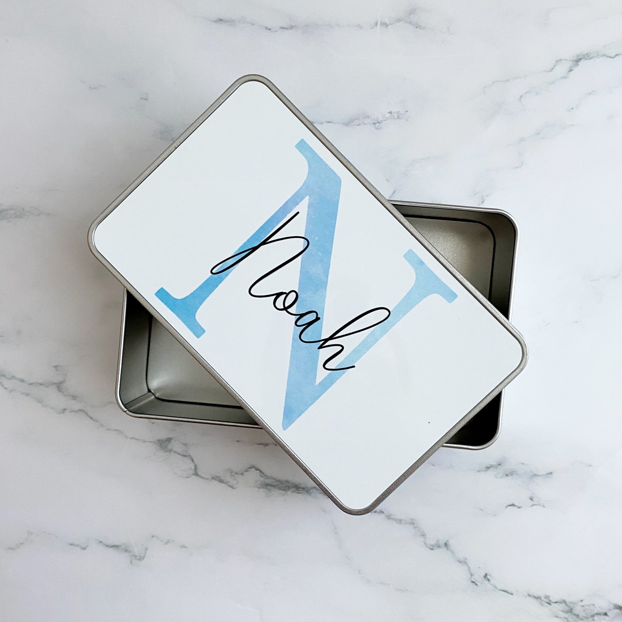 madkasse med navn, madkasse børn, madkasse til børn, madkasse metal, metal madkasse , peter kanin madkasse, metal boks med navn, boks med navn, my little nordic