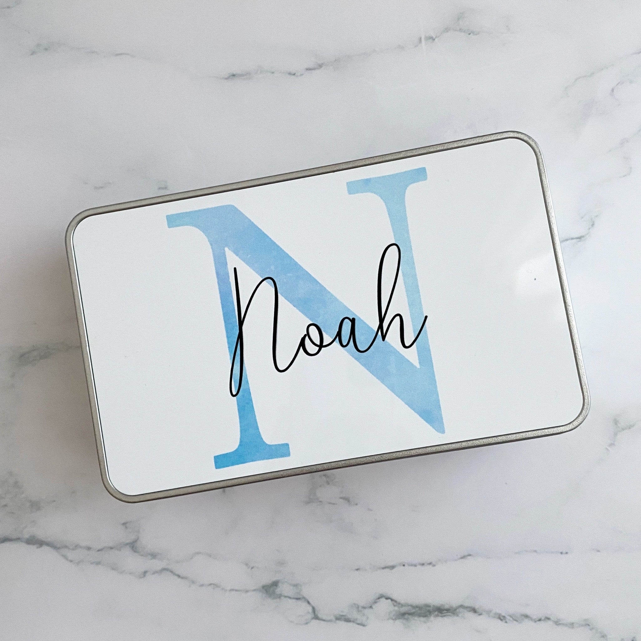 madkasse med navn, madkasse børn, madkasse til børn, madkasse metal, metal madkasse , peter kanin madkasse, metal boks med navn, boks med navn